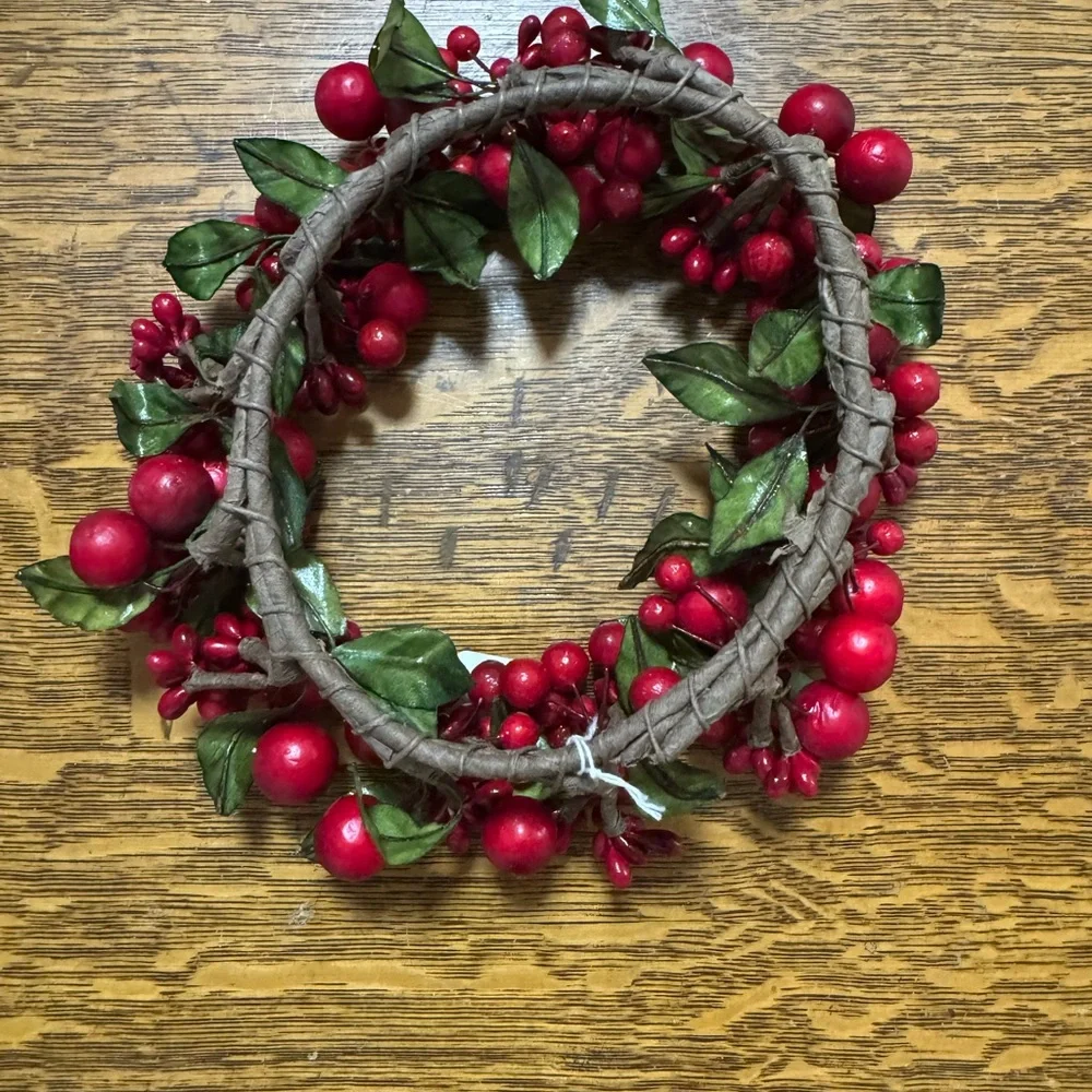 Crate&Barrel 8” Red Berry Holiday Wreath